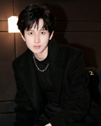 何炅不救李湘！撞脸小生看肛肠科！
